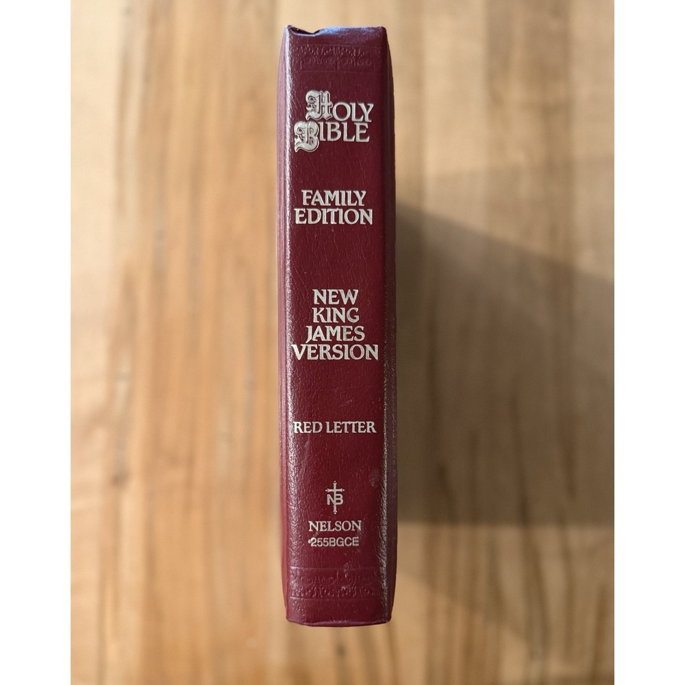 Holy Bible Family Edition New King James Version Red Letter Nelson 255BGCE - Picture 2 of 11